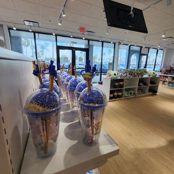 Miniso - Home Decor Near Me - Miami, Florida