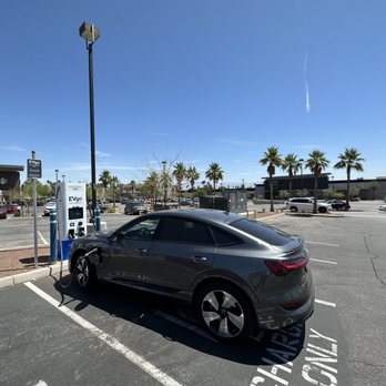 EVGO - EV Charging Stations Near Me - Rancho Mirage, California EVGO - EV Charging Stations Near Me - Rancho Mirage, California