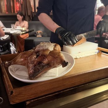 Mott 32 - Chinese Near Me - Las Vegas, Nevada Mott 32 - Chinese Near Me - Las Vegas, Nevada