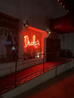 Drake's Hollywood by null