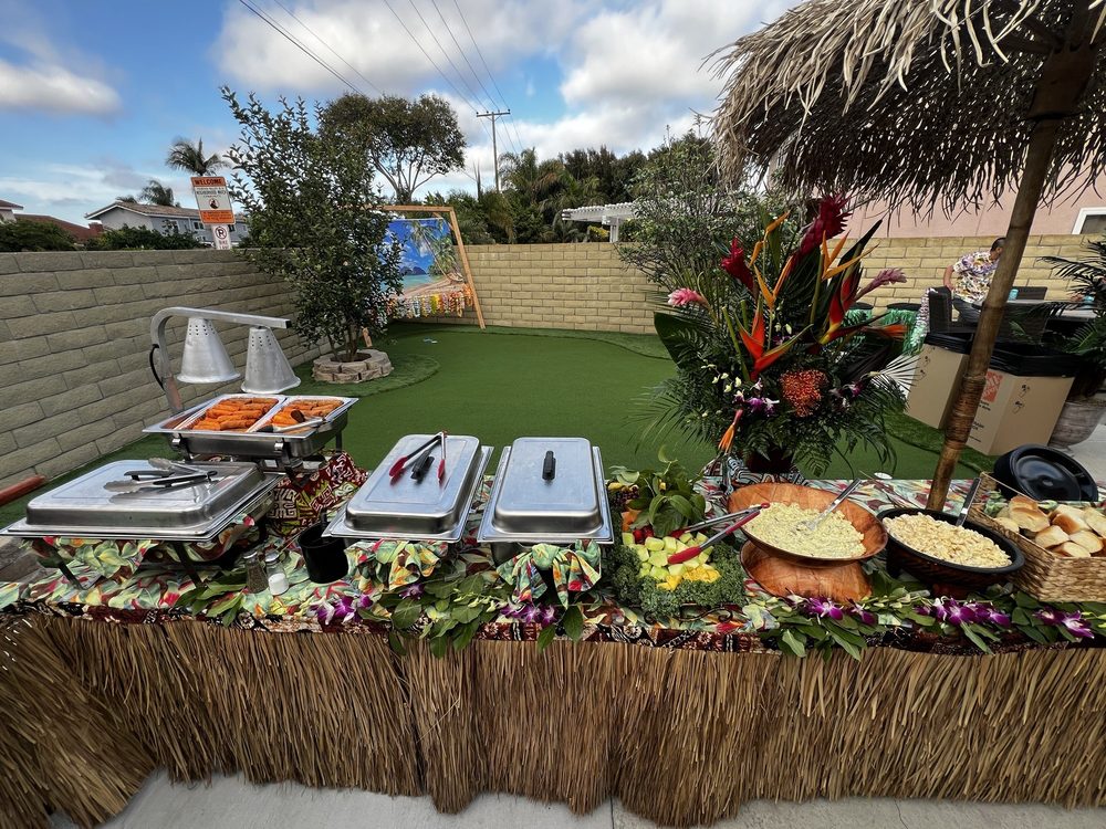 Social spots from Islanders Luau