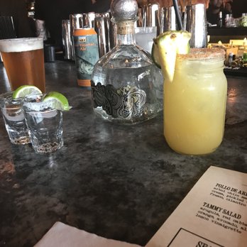 Bakersfield DET - Tacos Near Me - Detroit, Michigan