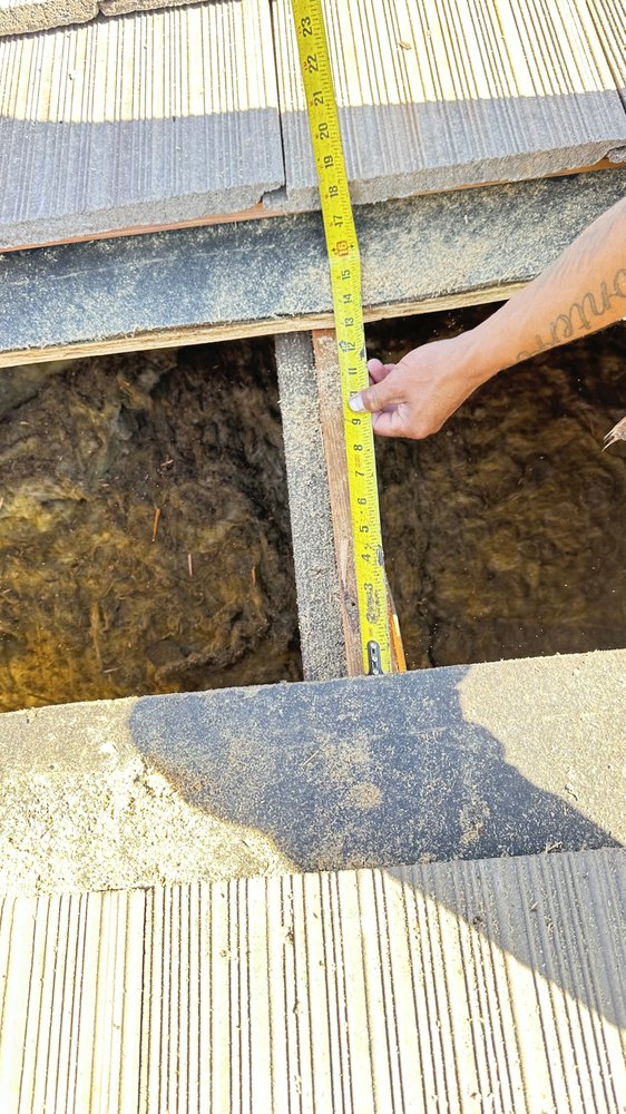 Slide of Roca Roofing