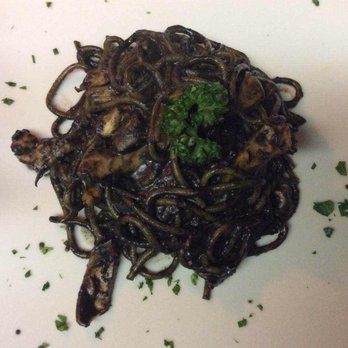 Taverna Scalinetto - Spaghetti Nero di seppia Cuttlefish ink and cuttlefish with spaghetti. Brilliant! - Italian Near Me - Venezia, VE Taverna Scalinetto - Spaghetti Nero di seppia Cuttlefish ink and cuttlefish with spaghetti. Brilliant! - Italian Near Me - Venezia, VE