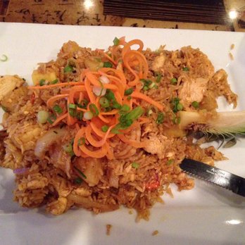 Spice Thai Restaurant - Sweet and Sour dish with chicken, sauteed onion, carrot, tomato, cucumber and pineapple. Soooo goood! - Thai Near Me - Orlando, Florida Spice Thai Restaurant - Sweet and Sour dish with chicken, sauteed onion, carrot, tomato, cucumber and pineapple. Soooo goood! - Thai Near Me - Orlando, Florida