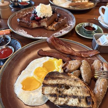 Saint & Second - Traditional breakfast - Breakfast & Brunch Near Me - Woodland Hills, California Saint & Second - Traditional breakfast - Breakfast & Brunch Near Me - Woodland Hills, California