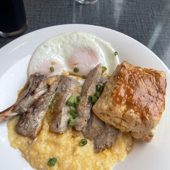 24 Diner - Diners Near Me - Austin, Texas