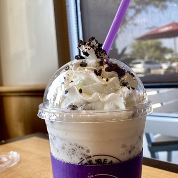 The Coffee Bean & Tea Leaf - Cookies and Cream Ice Blended drink - Coffee & Tea Near Me - Temecula, California The Coffee Bean & Tea Leaf - Cookies and Cream Ice Blended drink - Coffee & Tea Near Me - Temecula, California