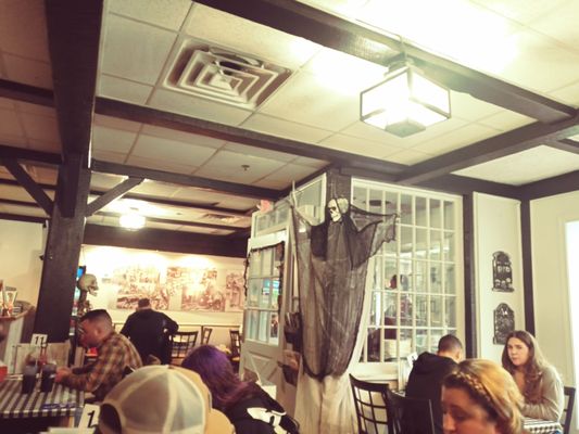 Fountain place restaurant by null