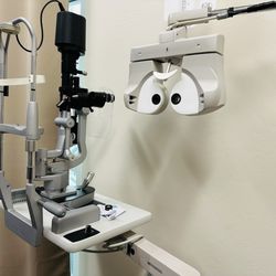BeSpectacled - Optical equipment