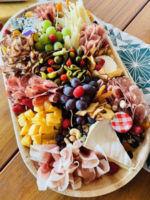 Hela Provisions by null