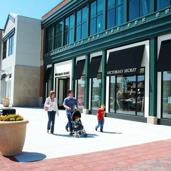 Clay Terrace - Shopping Centers Near Me - Carmel, Indiana