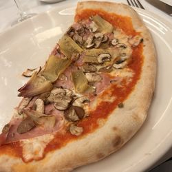 Osteria Dell' Oca - Geteilte Pizza | Osteria dell Oca | Neuer Markt Stralsund... 9/2025