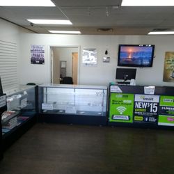CellPhone ER - Interior