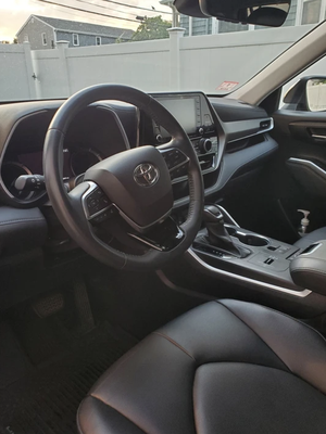 Suave Interior (SUVS/Pickup Trucks/Minivans) - $170
This service includes vacuuming the interior, cleaning inside of windows, seats, spot clean headliner, full interior deep cleaning (vents, cup holders, door panels, etc), clean leather, vinyl & plastics, clean seat fixtures & seat belts. Suave Interior (SUVS/Pickup Trucks/Minivans) - $170
This service includes vacuuming the interior, cleaning inside of windows, seats, spot clean headliner, full interior deep cleaning (vents, cup holders, door panels, etc), clean leather, vinyl & plastics, clean seat fixtures & seat belts.