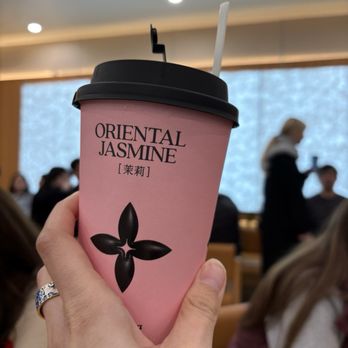 Molly Tea - Gardenia oat milk tea (cold in a paper cup) - Bubble Tea Near Me - Sunnyvale, California Molly Tea - Gardenia oat milk tea (cold in a paper cup) - Bubble Tea Near Me - Sunnyvale, California