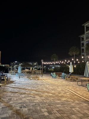 Soundside Waterfront Bar near Seacrest Condominiums in Fort Walton Beach, FL