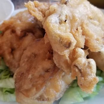 Moon Garden Restaurant - Deep fried oysters - Seafood Near Me - Honolulu, Hawaii