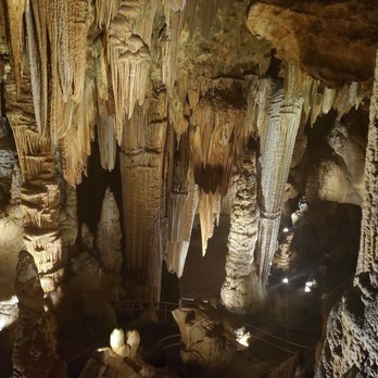 Luray Caverns - Museums Near Me - Luray, Virginia
