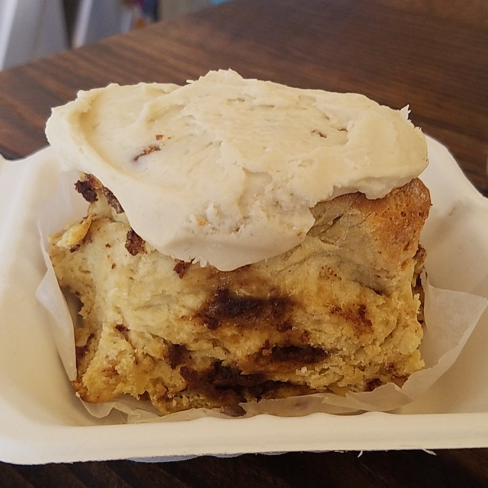 Nectarine Grove - Cinn roll - New American Near Me - Encinitas, California