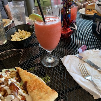 Batley's Grill & Bar - Strawberry margarita. Yummy, but almost no alcohol. - American Near Me - Neenah, Wisconsin