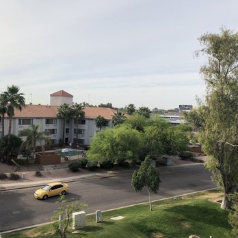 Hilton Phoenix Airport - Hotels Near Me - Phoenix, Arizona Hilton Phoenix Airport - Hotels Near Me - Phoenix, Arizona