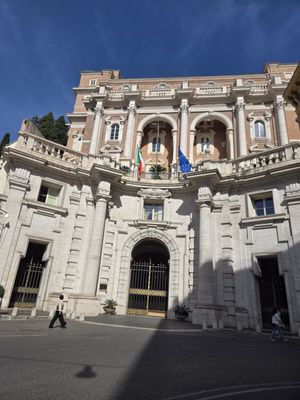 Scooteroma Tours - Private Vespa & Scooter tours of Rome by null