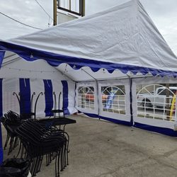 Beirut Bites - Covered outdoor seating
