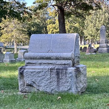 Oak Ridge Cemetery - Oak Ridge Cemetery - Funeral Services & Cemeteries Near Me - Springfield, Illinois