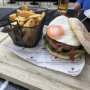 Pestana Amsterdam Riverside - Lunch from the bar - Hotels Near Me - Amsterdam, New Hampshire