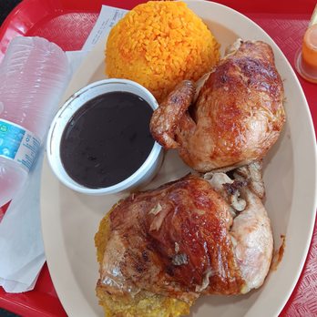 La Granja - a plate of food on a tray - Peruvian Near Me - Pompano Beach, Florida