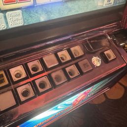 WTF is this ... who is managing this place. Most of the machines are like this smh WTF is this ... who is managing this place. Most of the machines are like this smh