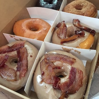 Do-Rite Donuts & Chicken - Maple bacon donuts, vanilla bean glaze, cinnamon, and chocolate frosted. - Donuts Near Me - Chicago, Illinois