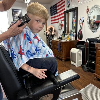 Patty's Barber Cuts - During picture - Barbers Near Me - Lecanto, Florida