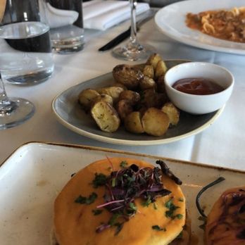 Crossroads Kitchen - Eggs benedict, Oven roasted fingerling potatoes, Tagliatelle Bolognese (GFO), black berry mimosa - Vegan Near Me - Los Angeles, California