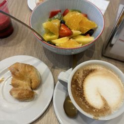 Rosalia - Croissant, cappuccino, fresh fruit and juice