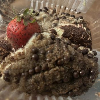 Sweet Tooth Cafe & Cakes - Tiramisu - Bakeries Near Me - Capitol Heights, Maryland