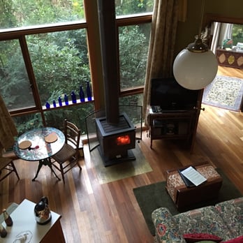 Arcadia Cottages - Hotels Near Me - Olinda, VIC Arcadia Cottages - Hotels Near Me - Olinda, VIC