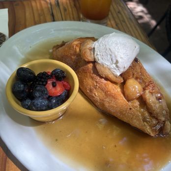 Tower Cafe - French Toast - Breakfast & Brunch Near Me - Sacramento, California Tower Cafe - French Toast - Breakfast & Brunch Near Me - Sacramento, California