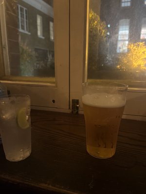Crown & Anchor by null