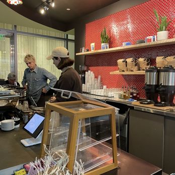 Houndstooth Coffee - Inside - Coffee & Tea Near Me - Austin, Texas