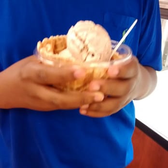Kilwins Hyde Park - My son ice cream - Chocolatiers & Shops Near Me - Chicago, Illinois Kilwins Hyde Park - My son ice cream - Chocolatiers & Shops Near Me - Chicago, Illinois
