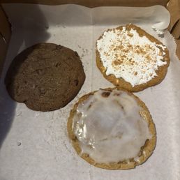 Cinnamon Roll Cookie