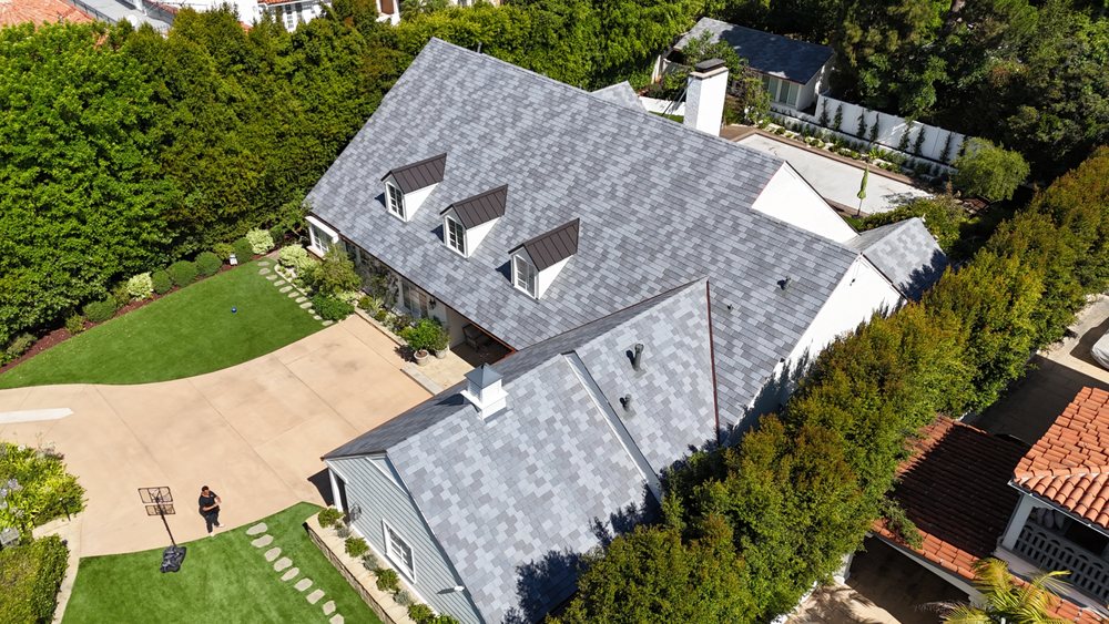 Slide of Eclipse Remodeling & Roofing