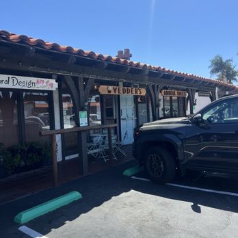Vedder's - Vedders - Ice Cream & Frozen Yogurt Near Me - San Clemente, California