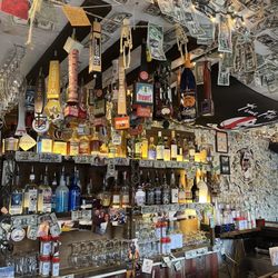 The World's End Brewpub and Inn - Cool vibe