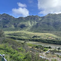 Hanalei Taxi - Menehune fish pond.