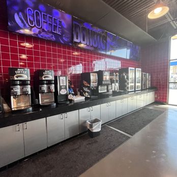 Terrible’s - Fountain drink area - Convenience Stores Near Me - Barstow, California