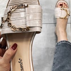 Valentino's Comfort Shoes - Milan Shoe Show