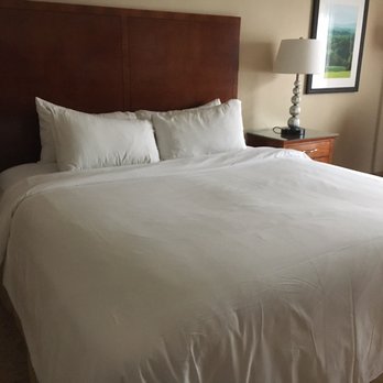 Westfields Marriott Washington Dulles - King room - Hotels Near Me - Chantilly, Virginia